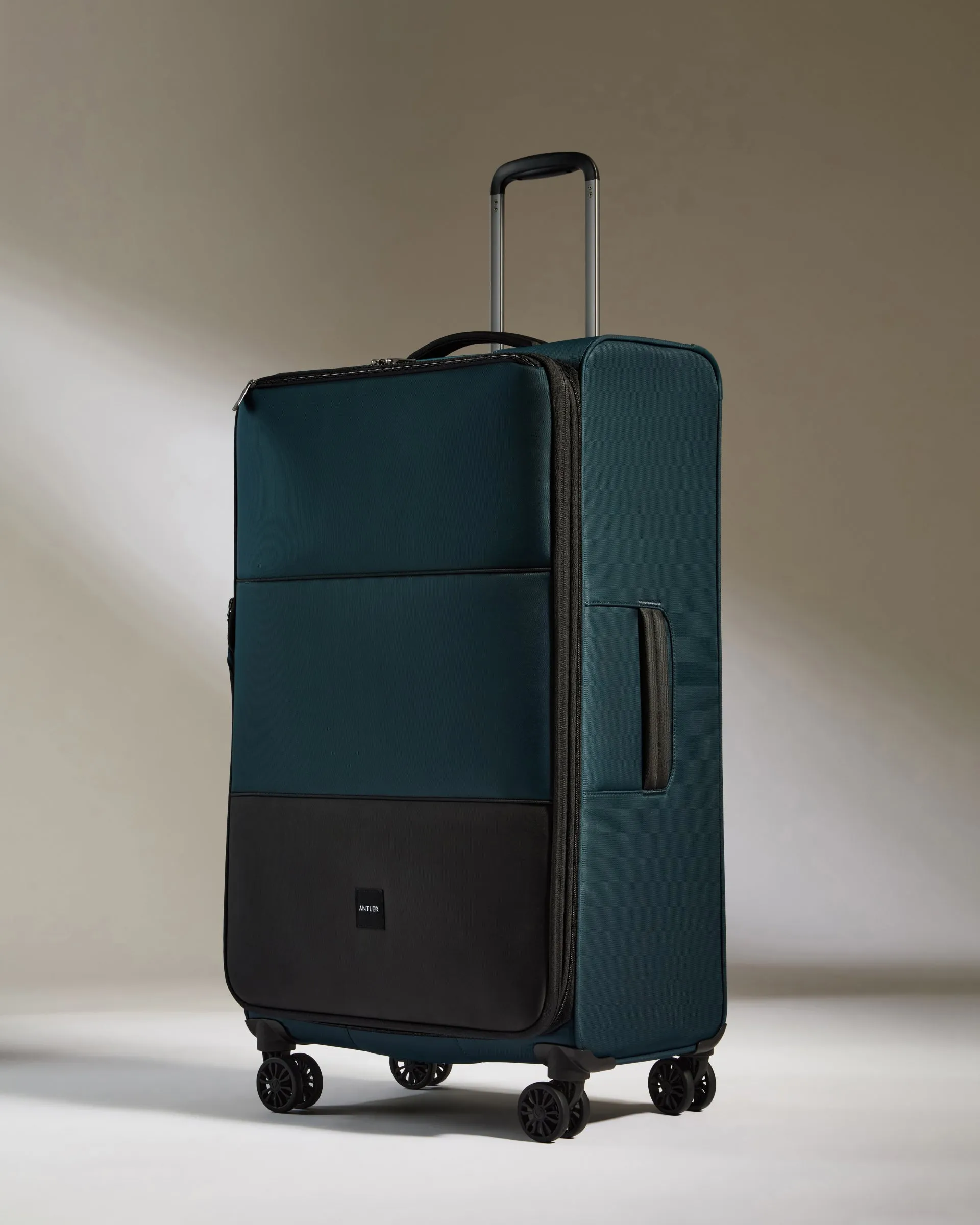 Lightest Suitcase Set in Indigo - Soft Stripe