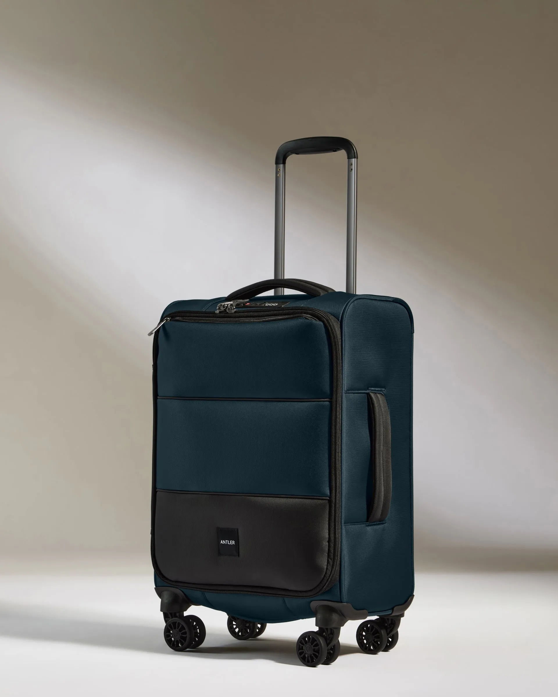 Lightest Suitcase Set in Indigo - Soft Stripe