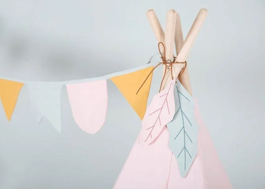 Pink Little Dutch Teepee with Bunting and Playmat