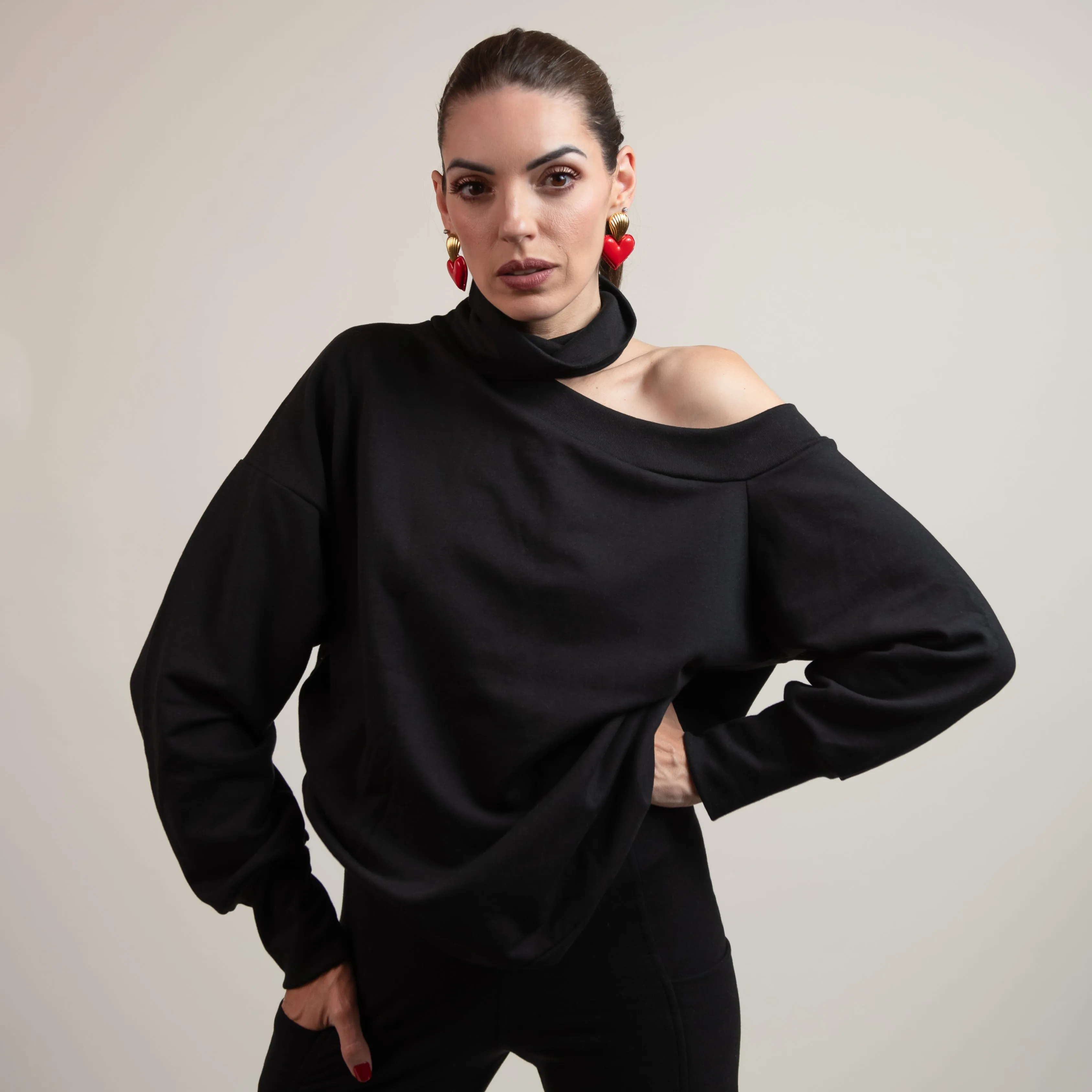 Mel - Soft Fleece Off-Shoulder Top