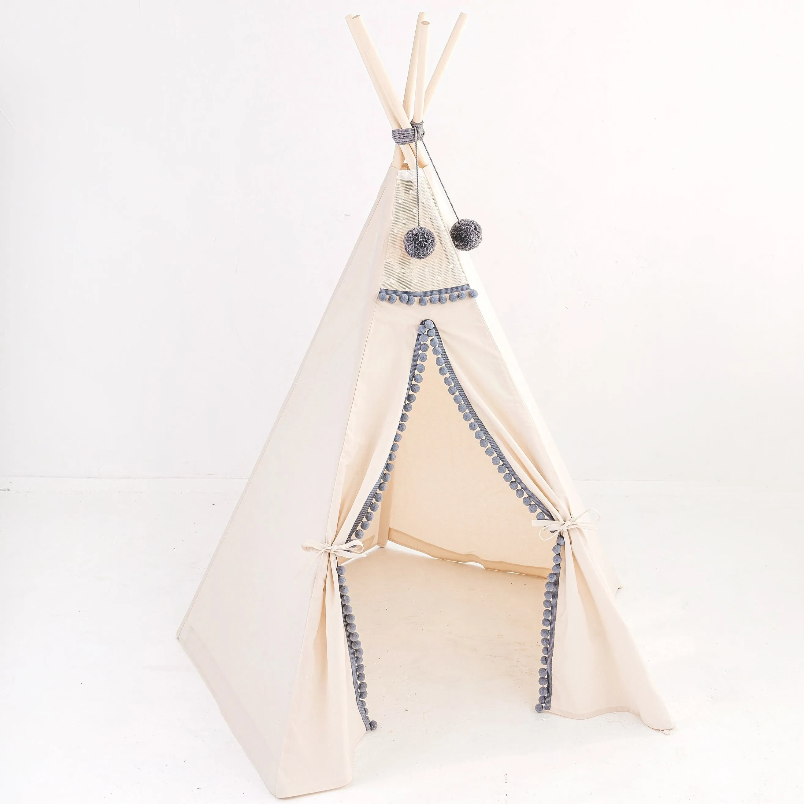 Minicamp Kids Teepee In Off-White With Grey Pompoms