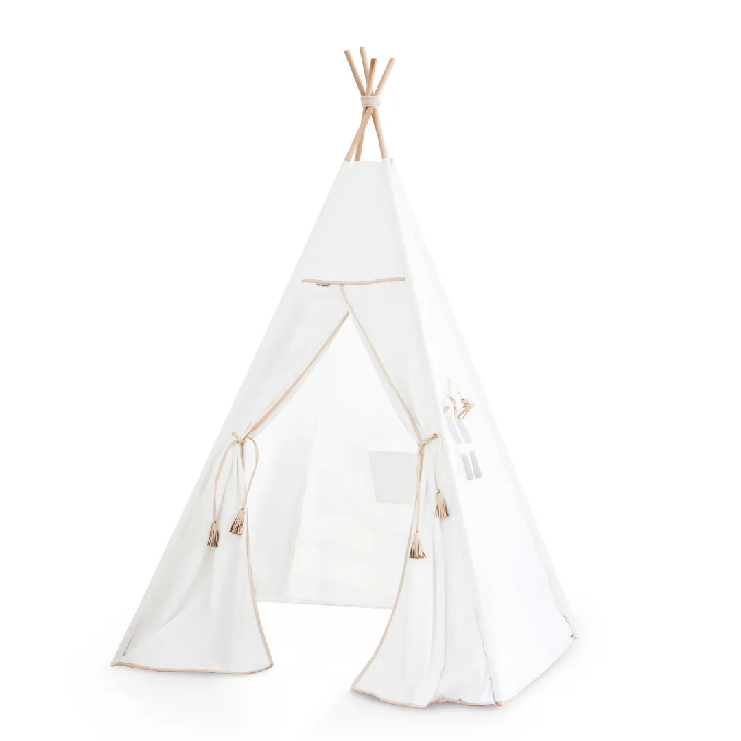 The Leatherette Teepee & Garland Set